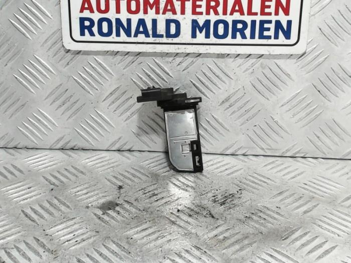 Gebrauchte Luftmassenmesser Peugeot 508 SW (8E/8U) 1.6 HDiF 16V Preis € 19,00 Margenregelung angeboten von Automaterialen Ronald Morien B.V.