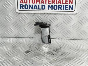 Used Air mass meter Peugeot 508 SW (8E/8U) 1.6 HDiF 16V Price € 19,00 Margin scheme offered by Automaterialen Ronald Morien B.V.