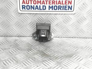Used Fuel pump relay Ford Transit 2.0 TDCi 16V EcoBlue 185 Price € 14,99 Inclusive VAT offered by Automaterialen Ronald Morien B.V.