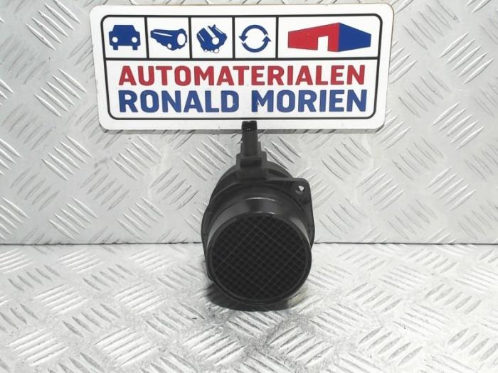 Gebrauchte Luftmassenmesser Volkswagen Passat 4Motion (3C2) 2.0 TDI 16V Preis € 18,15 Mit Mehrwertsteuer angeboten von Automaterialen Ronald Morien B.V.
