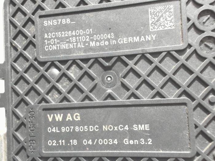 Nox sensor from a Volkswagen Passat Variant (3G5) 2.0 TDI 16V 150 2019