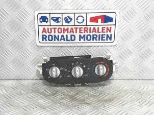 Used Heater control panel Renault Twingo II (CN) 1.5 dCi 90 FAP Price € 25,00 Margin scheme offered by Automaterialen Ronald Morien B.V.