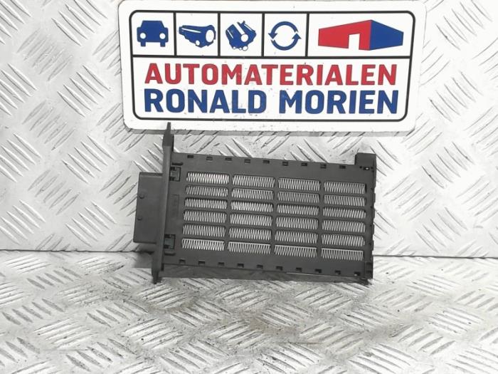 Używane Element grzewczy Renault Twingo II (CN) 1.5 dCi 90 FAP Cena € 25,00 Procedura marży oferowane przez Automaterialen Ronald Morien B.V.