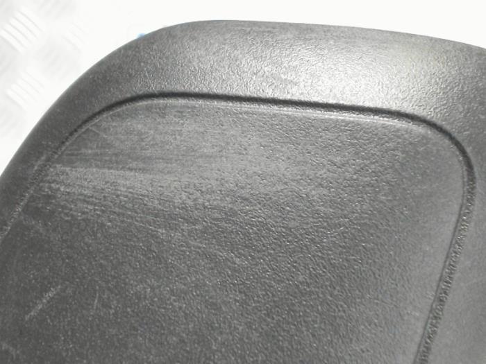 Seat airbag (seat) from a Peugeot 107 1.0 12V 2013