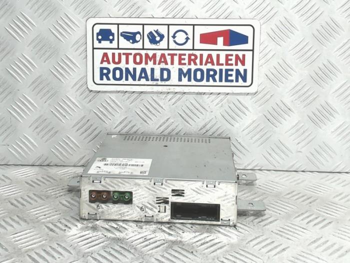 Gebrauchte Fernsehempfänger Volkswagen Phaeton (3D) 4.2 V8 40V 4Motion Preis € 29,99 Margenregelung angeboten von Automaterialen Ronald Morien B.V.