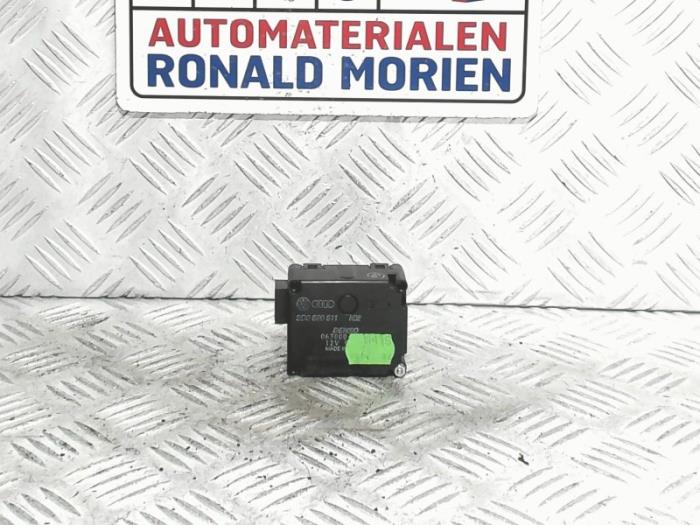 Begagnade Luftflödesmätare Volkswagen Phaeton (3D) 4.2 V8 40V 4Motion Pris € 29,00 Marginaltabell erbjuds av Automaterialen Ronald Morien B.V.