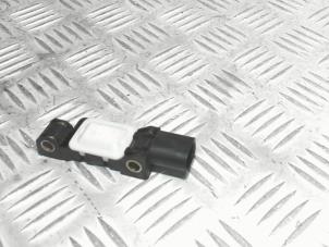 Usados Sensor de airbag Volkswagen Phaeton (3D) 4.2 V8 40V 4Motion Precio € 19,00 Norma de margen ofrecido por Automaterialen Ronald Morien B.V.