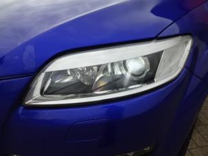 Usados Faro izquierda Audi Q7 (4LB) 3.0 TDI V6 24V Precio € 345,00 Norma de margen ofrecido por Automaterialen Ronald Morien B.V.