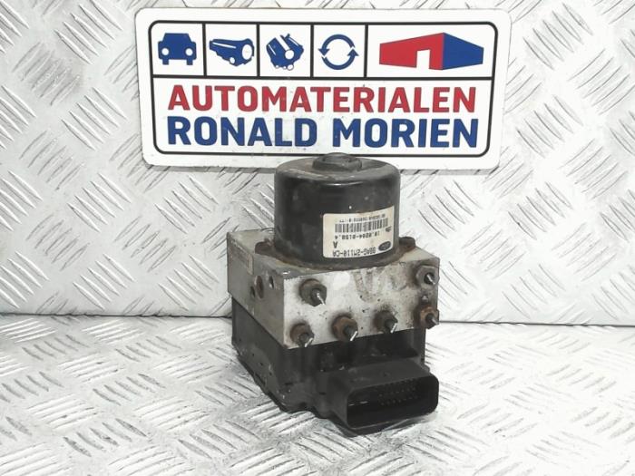 Usagé Bloc ABS Ford Focus 1 1.6 16V Prix € 25,00 Règlement à la marge proposé par Automaterialen Ronald Morien B.V.
