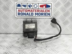Usagé Ventilateur relais Audi A4 Avant (B7) 2.7 TDI V6 24V Prix € 59,00 Règlement à la marge proposé par Automaterialen Ronald Morien B.V.