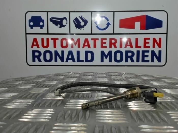 Usagé Sensor température d’échappement Mercedes Vito Mixto (447.7) 2.2 114 CDI 16V 4x4 Prix € 45,00 Règlement à la marge proposé par Automaterialen Ronald Morien B.V.