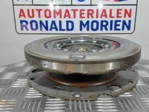 Usagé Volant d'inertie masse double Audi A5 (8T3) 2.0 TDI 16V Prix € 235,95 Prix TTC proposé par Automaterialen Ronald Morien B.V.