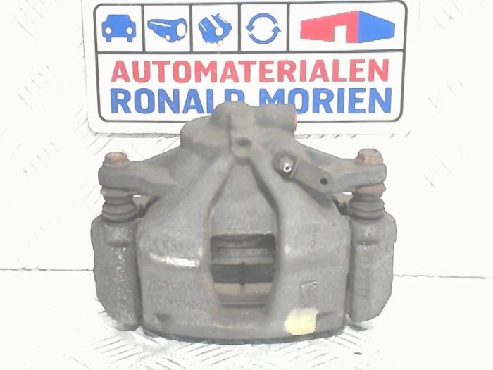 Gebrauchte Bremszange links vorne Fiat 500L (199) 0.9 TwinAir Turbo 105 Preis € 45,00 Margenregelung angeboten von Automaterialen Ronald Morien B.V.