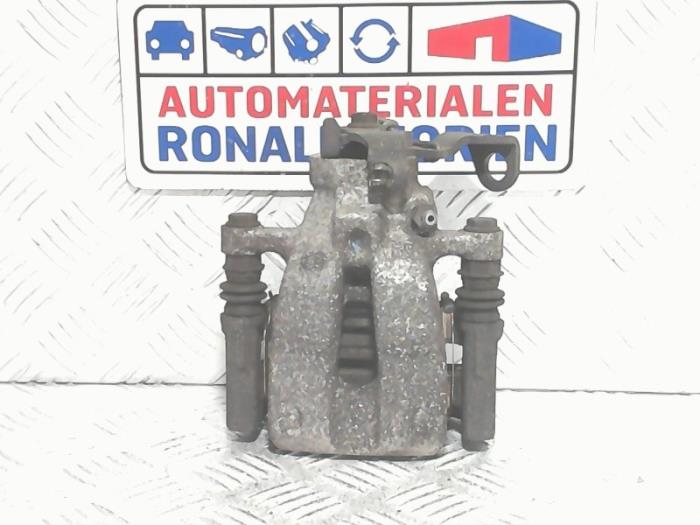 Gebrauchte Bremszange rechts hinten Fiat 500L (199) 0.9 TwinAir Turbo 105 Preis € 65,00 Margenregelung angeboten von Automaterialen Ronald Morien B.V.