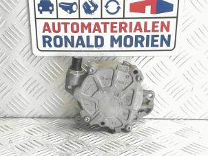 Used Vacuum pump (diesel) Volkswagen Passat Variant (365) 1.6 TDI 16V Bluemotion Price € 19,00 Margin scheme offered by Automaterialen Ronald Morien B.V.