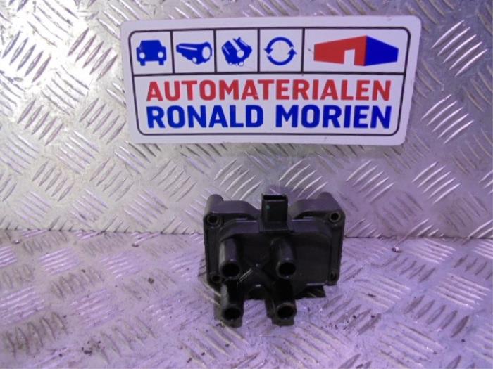 Usagé Bobine Ford Mondeo III 1.8 16V Prix € 19,00 Règlement à la marge proposé par Automaterialen Ronald Morien B.V.