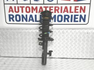 Used Front shock absorber rod, left Volvo V40 (MV) 2.0 T2 16V Price € 69,00 Margin scheme offered by Automaterialen Ronald Morien B.V.