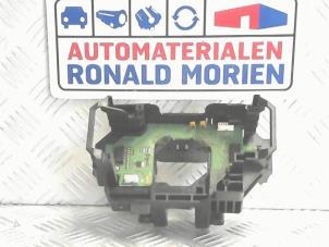 Gebrauchte Lenkrohr Modul Volvo V40 (MV) 2.0 T2 16V Preis € 15,00 Margenregelung angeboten von Automaterialen Ronald Morien B.V.
