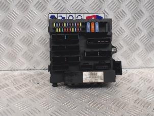 Used Fuse box Opel Vectra C GTS 1.9 CDTI 16V Price € 100,00 Margin scheme offered by Automaterialen Ronald Morien B.V.
