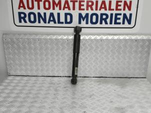 Usagé Amortisseur arrière gauche Citroen Berlingo 1.6 BlueHDI 75 Prix € 29,00 Règlement à la marge proposé par Automaterialen Ronald Morien B.V.