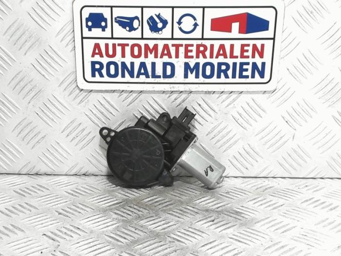 Usados Motor de ventanilla de puerta Mazda 6 (GJ/GH/GL) 2.2 SkyActiv-D 150 16V Precio € 19,00 Norma de margen ofrecido por Automaterialen Ronald Morien B.V.