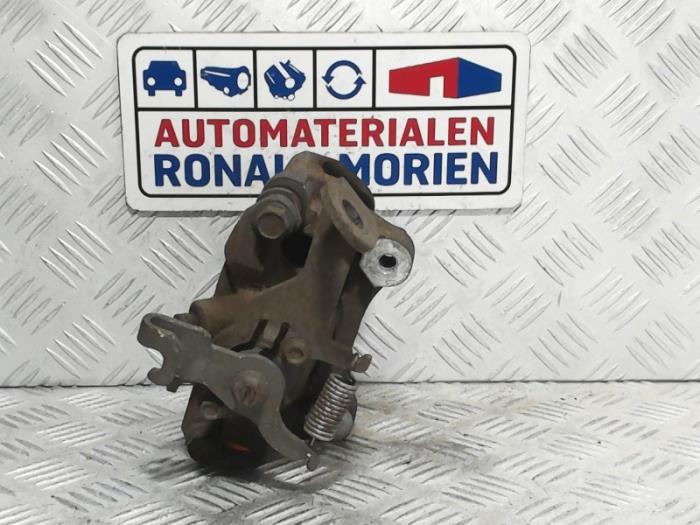 Rear brake calliper, left from a Mazda 6 (GJ/GH/GL) 2.2 SkyActiv-D 150 16V 2013