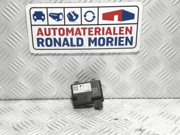 Używane Antena Opel Astra K 1.4 Turbo 16V Cena € 10,00 Procedura marży oferowane przez Automaterialen Ronald Morien B.V.