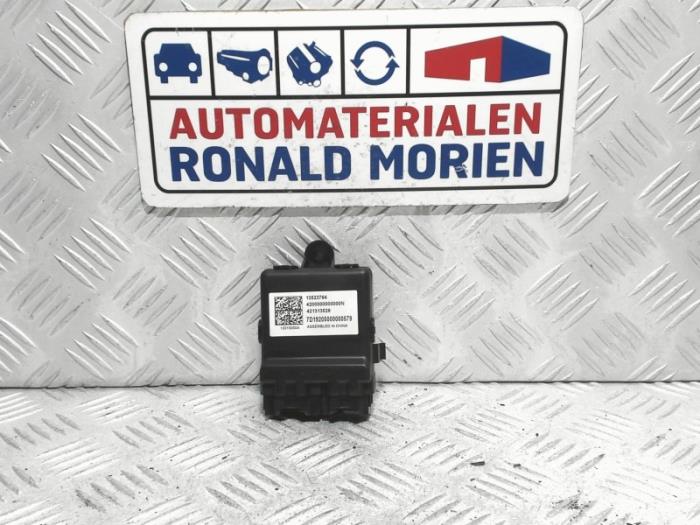 Używane Modul (rózne) Opel Astra K 1.4 Turbo 16V Cena € 20,00 Procedura marży oferowane przez Automaterialen Ronald Morien B.V.