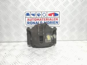 Used Front brake calliper, left Citroen C4 Cactus (0B/0P) 1.6 Blue Hdi 100 Price € 19,00 Margin scheme offered by Automaterialen Ronald Morien B.V.