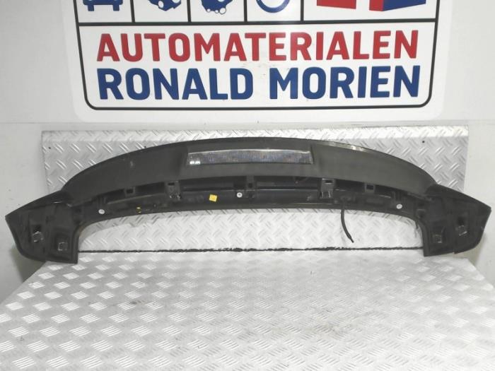 Używane Spojler Citroen C4 Cactus (0B/0P) 1.6 Blue Hdi 100 Cena € 125,00 Procedura marży oferowane przez Automaterialen Ronald Morien B.V.