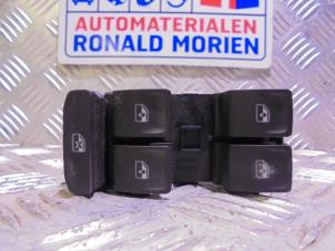 Used Multi-functional window switch Skoda Karoq Price € 20,00 Margin scheme offered by Automaterialen Ronald Morien B.V.