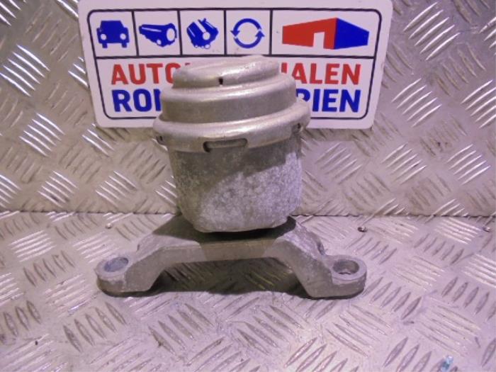 Used Engine mount Ford Mondeo IV Wagon 2.0 16V Price € 35,00 Margin scheme offered by Automaterialen Ronald Morien B.V.