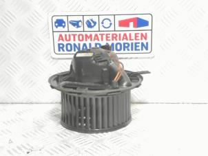 Używane Silnik wentylatora nagrzewnicy Volkswagen Passat Variant (3C5) 2.0 TDI 16V 140 Cena € 35,00 Procedura marży oferowane przez Automaterialen Ronald Morien B.V.