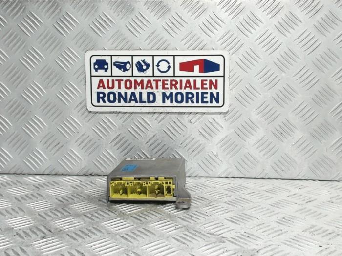 Airbag Module from a Ford Ranger (TU) 2.5 TDCi 16V Duratorq 4x4 2011