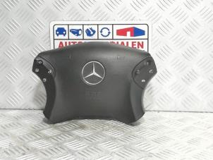 Używane Poduszka powietrzna lewa (kierownica) Mercedes C Combi (S203) Cena € 49,00 Procedura marży oferowane przez Automaterialen Ronald Morien B.V.