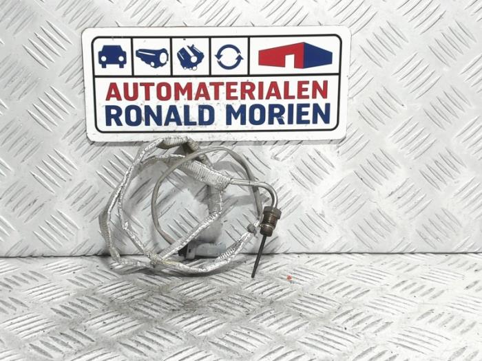 Usagé Sensor température d’échappement Opel Astra Mk.7 1.4 Turbo 16V Prix € 40,00 Prix TTC proposé par Automaterialen Ronald Morien B.V.