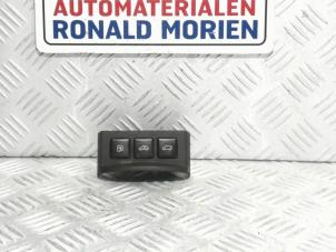 Usados Interruptor Audi TT Precio € 15,00 Norma de margen ofrecido por Automaterialen Ronald Morien B.V.