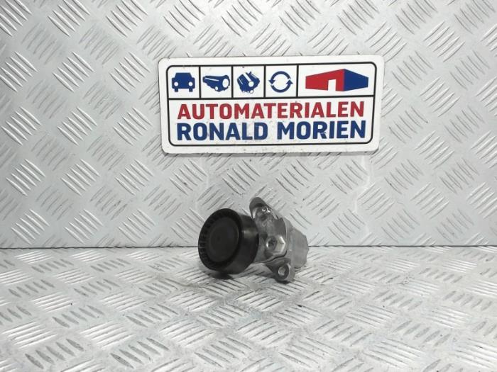 Usados Rodillo tensor correa múltiple Volkswagen T-Roc I 1.5 TSI Evo BMT 4Motion 16V Precio € 18,14 IVA incluido ofrecido por Automaterialen Ronald Morien B.V.