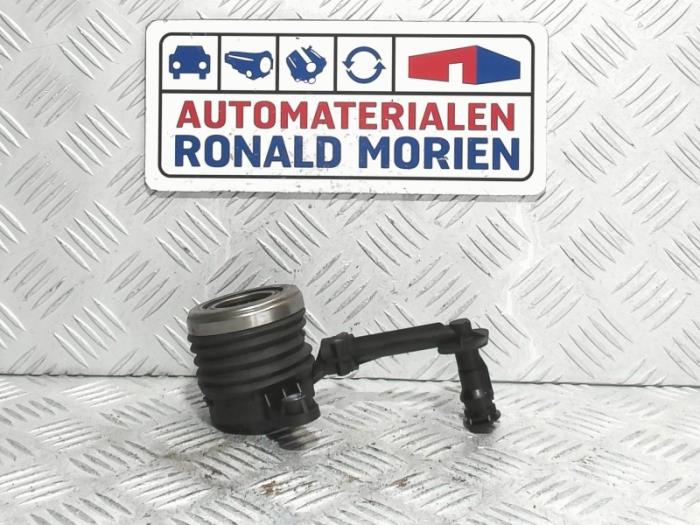Begagnade Trycklager Nissan Juke (F15) 1.6 16V Pris € 35,00 Marginaltabell erbjuds av Automaterialen Ronald Morien B.V.
