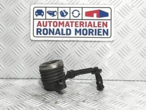 Używane Lozysko oporowe Nissan Juke (F15) Cena € 35,00 Procedura marży oferowane przez Automaterialen Ronald Morien B.V.