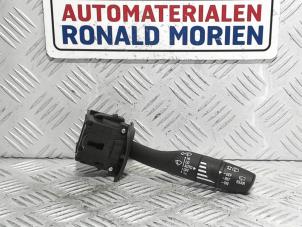 Usagé Commutateur essuie-glace Opel Astra Mk.7 1.4 Turbo 16V Prix € 20,00 Prix TTC proposé par Automaterialen Ronald Morien B.V.