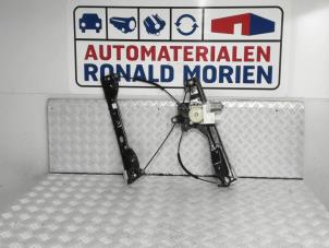 Usagé Mécanique vitre 4portes avant gauche Opel Astra Mk.7 1.4 Turbo 16V Prix € 35,01 Prix TTC proposé par Automaterialen Ronald Morien B.V.
