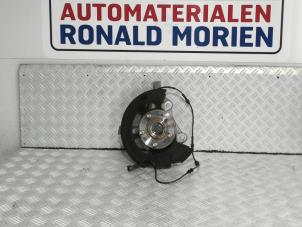 Gebrauchte Achsschenkel rechts vorne Opel Astra Mk.7 1.4 Turbo 16V Preis € 75,00 Mit Mehrwertsteuer angeboten von Automaterialen Ronald Morien B.V.