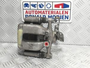 Used Rear brake calliper, left Opel Astra Mk.7 1.4 Turbo 16V Price € 50,00 Inclusive VAT offered by Automaterialen Ronald Morien B.V.