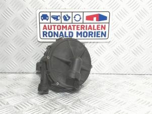 Used Secondary pump Volkswagen New Beetle (9C1/9G1) 2.0 Price € 30,00 Margin scheme offered by Automaterialen Ronald Morien B.V.