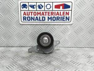Usados Rodillo tensor correa múltiple Opel Astra Mk.7 1.4 Turbo 16V Precio € 20,00 IVA incluido ofrecido por Automaterialen Ronald Morien B.V.