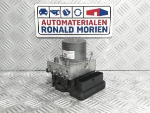 Used ABS pump Opel Grandland/Grandland X 1.2 Turbo 12V Price € 145,00 Margin scheme offered by Automaterialen Ronald Morien B.V.