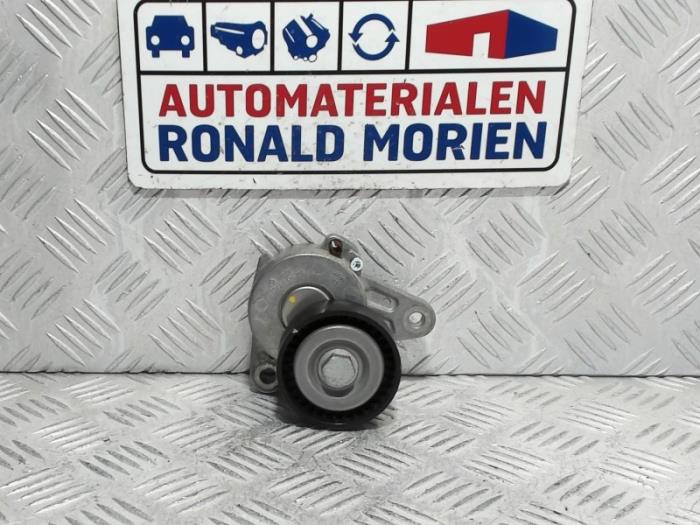 Usados Rodillo tensor correa múltiple Audi A5 Precio € 25,00 IVA incluido ofrecido por Automaterialen Ronald Morien B.V.