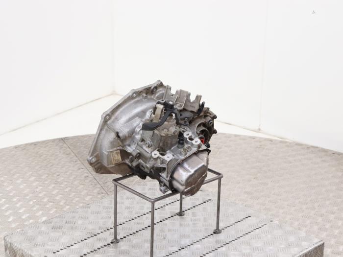 Gebrauchte Getriebe Opel Karl 1.0 12V Preis € 325,00 Margenregelung angeboten von Automaterialen Ronald Morien B.V.