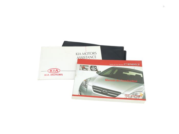 Używane Instrukcja Kia Cee'd (EDB5) 1.6 CRDi 16V Cena € 19,00 Procedura marży oferowane przez Automaterialen Ronald Morien B.V.